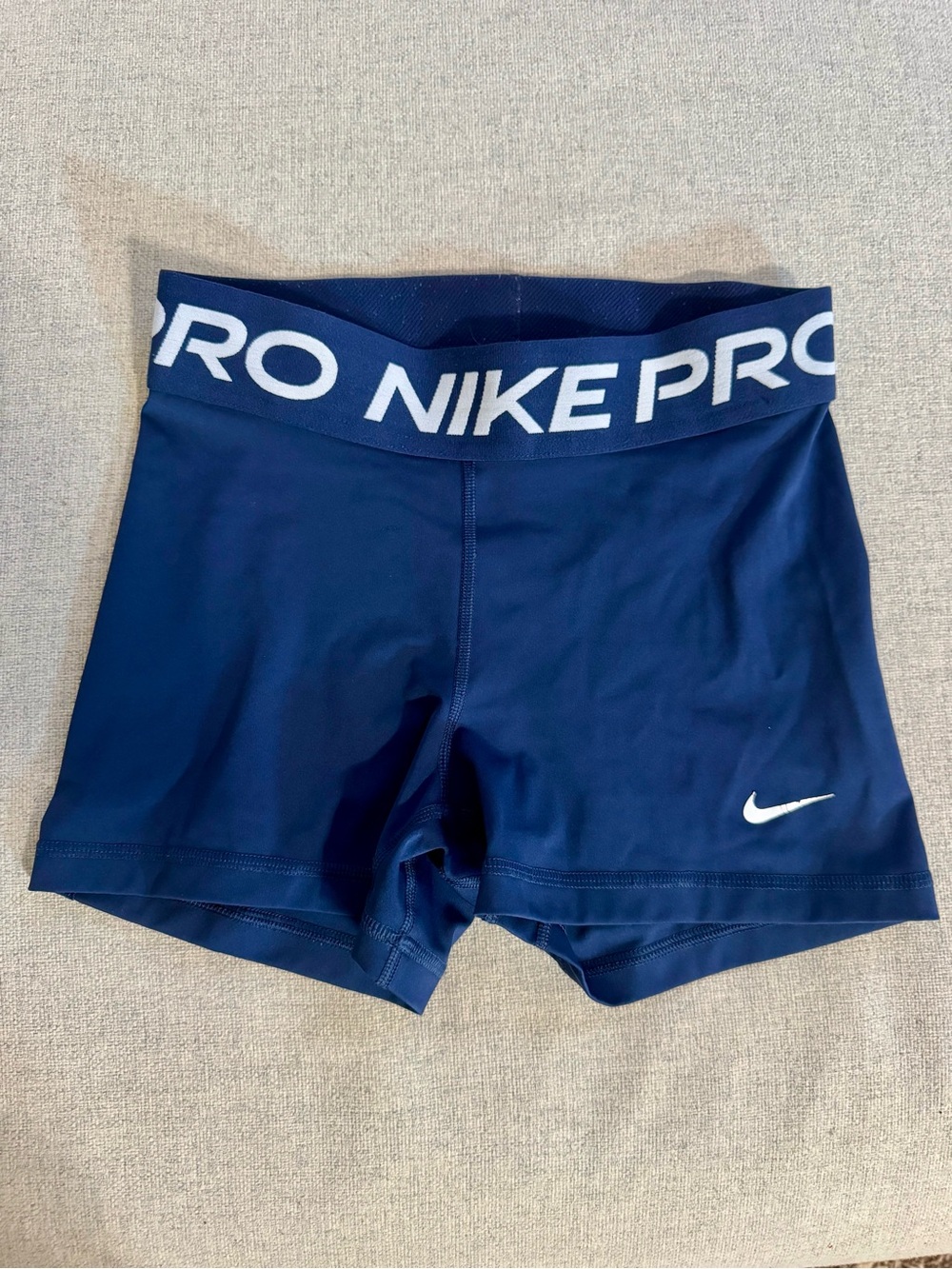 Nike Pro Navy Blue Women's Bike Shorts with White Logo - Picture 1 of 4